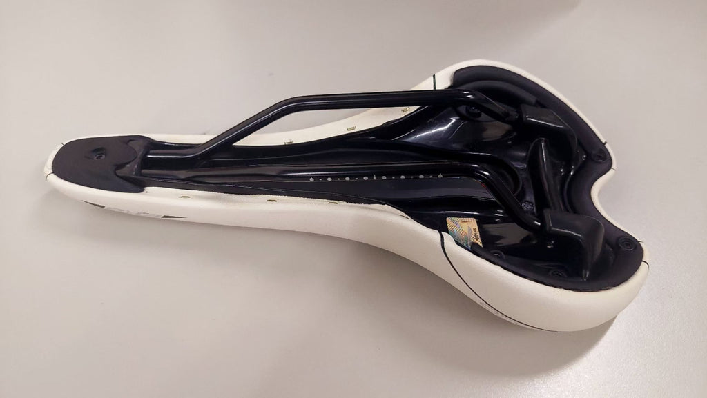 Selle San Marco Era Start Power Road Bike Saddle - Ultra Comfortable White Leather Racing Bicycle Seat with Black Rails