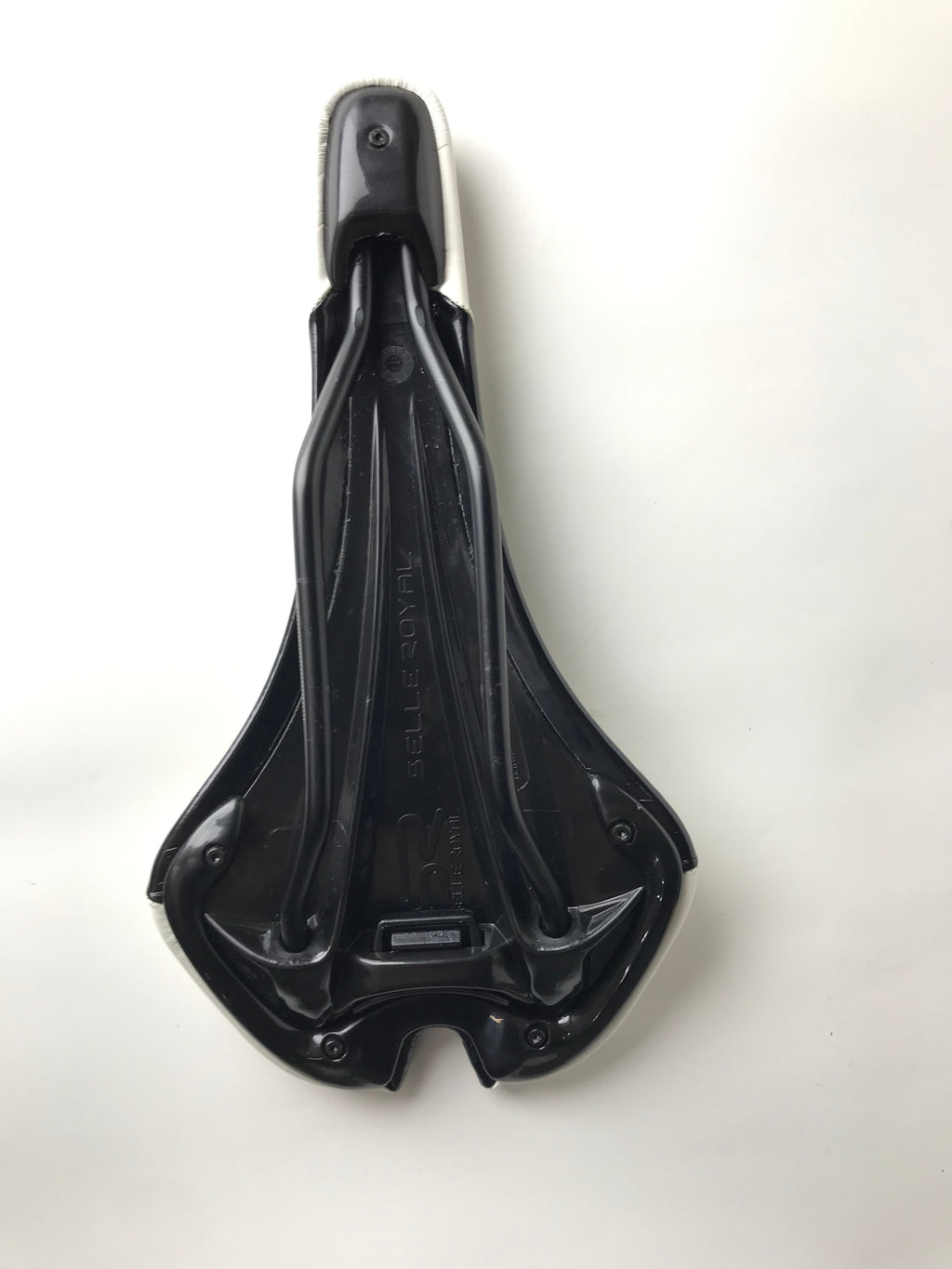 Selle Royal SR 700 Ultra Comfort Bicycle Saddle - Classic Black with White Stripes, Ergonomic Pressure Relief for Road Bike Upgrades